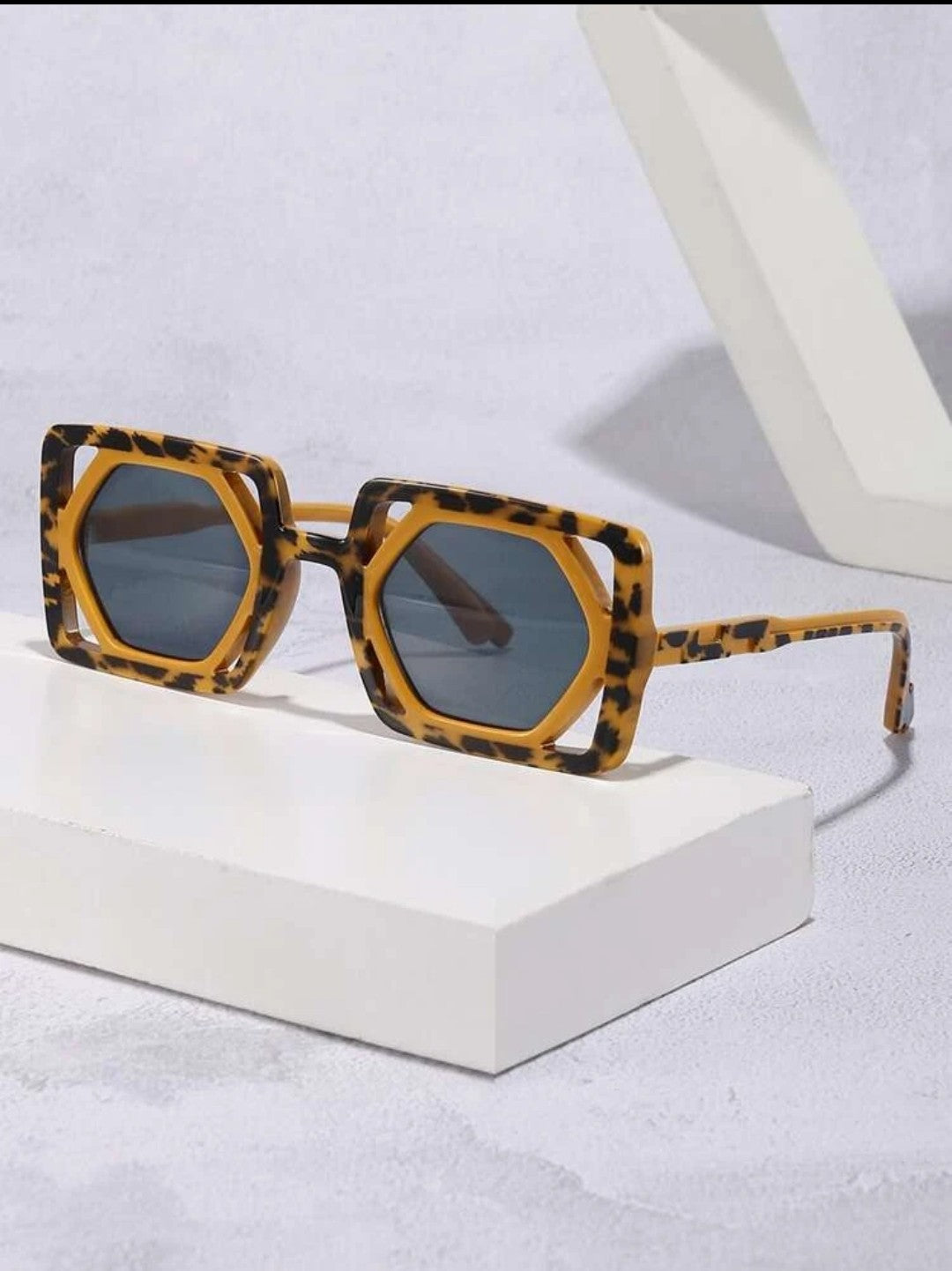 Leopard Tortoise Shell Sunglasses